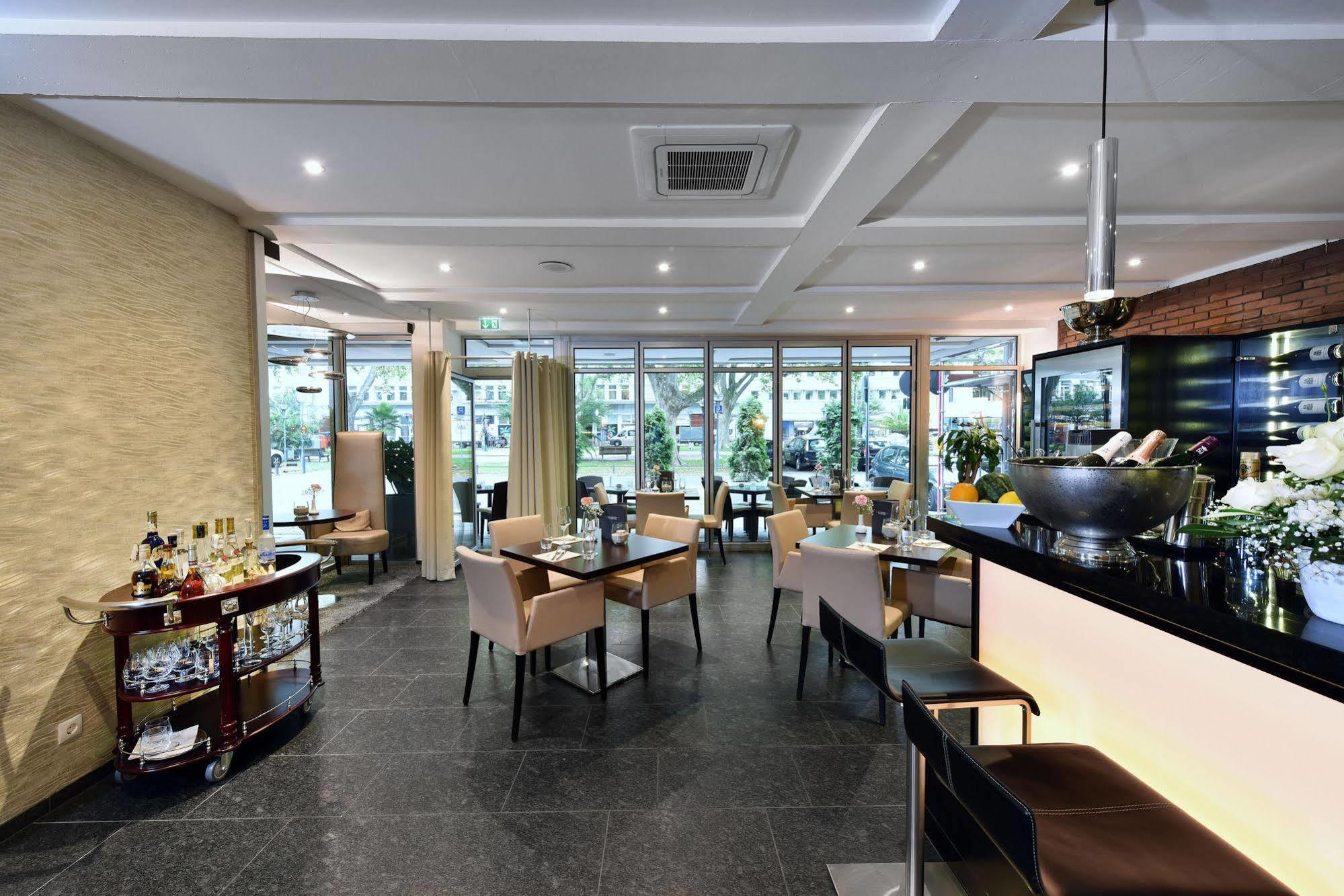 Tulip Inn Ludwigshafen City Exterior photo
