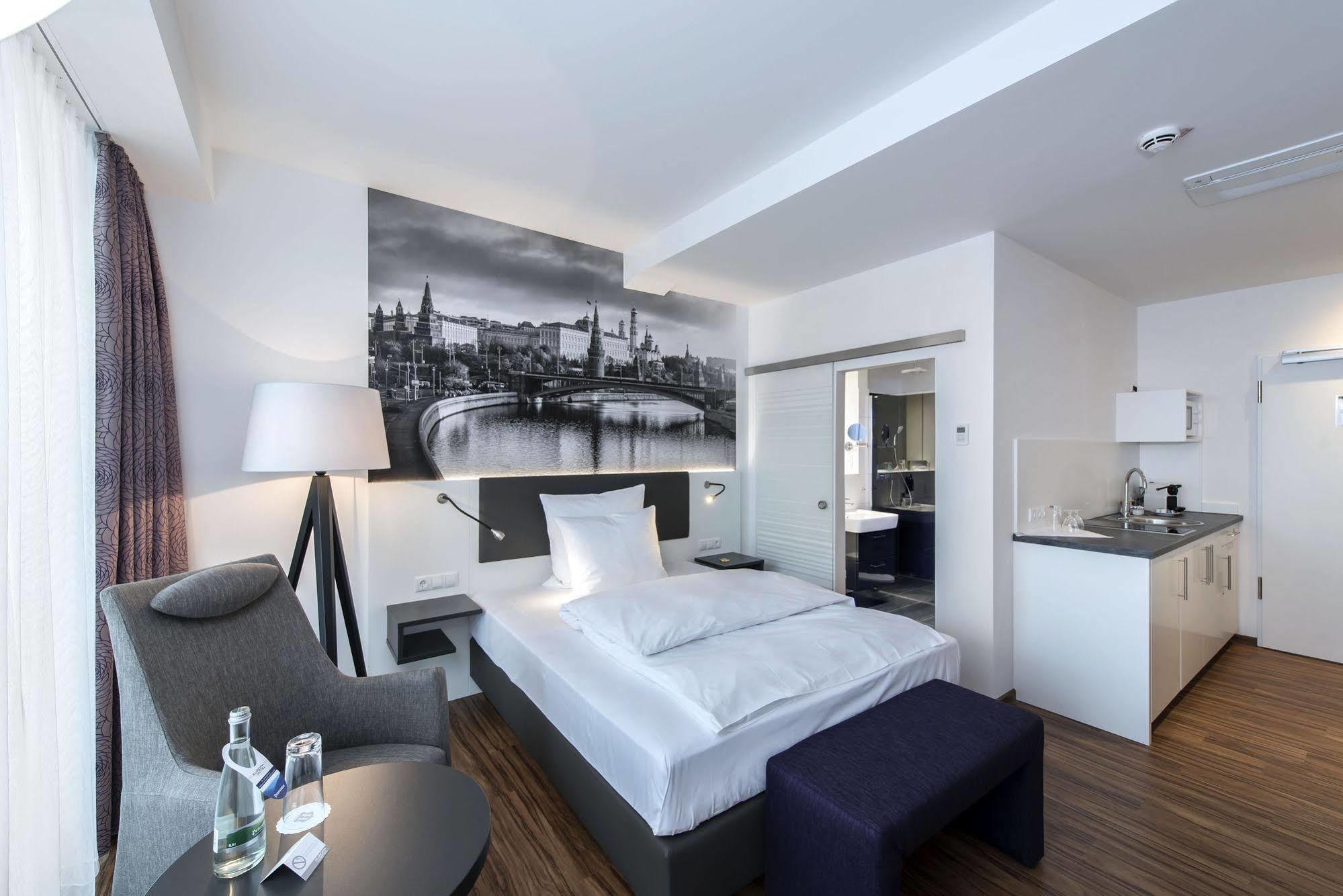 Tulip Inn Ludwigshafen City Exterior photo